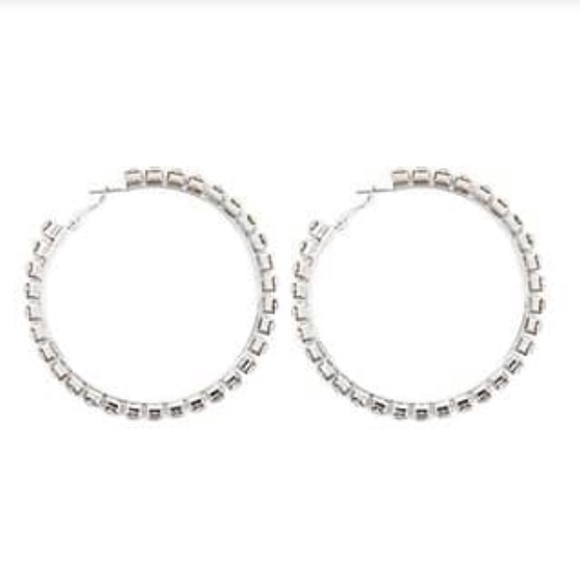 🌟5 for $25🌟 NWT large hoop earrings - Picture 1 of 3